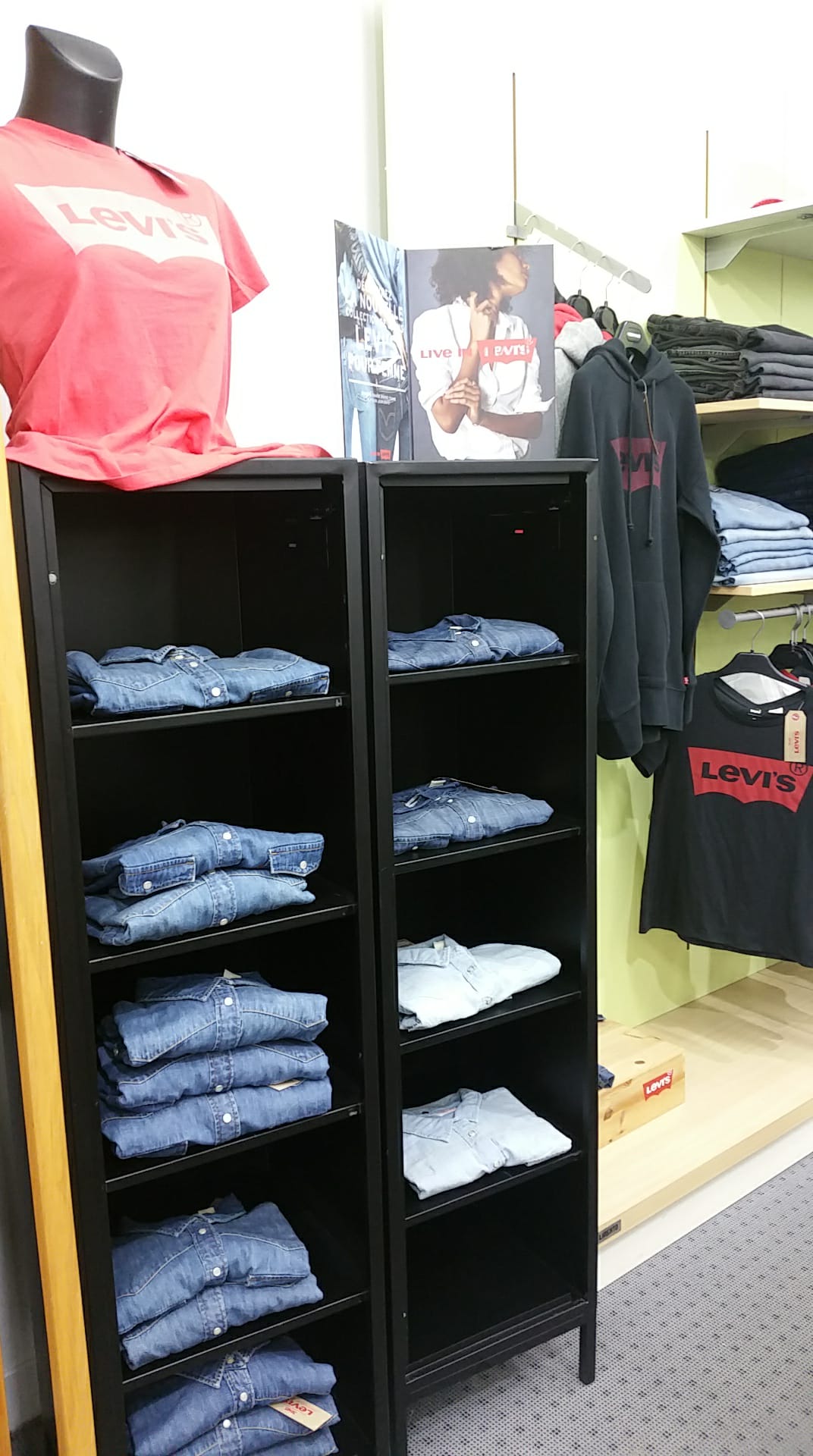 29260925_201950437239547_5824454310301270016_n