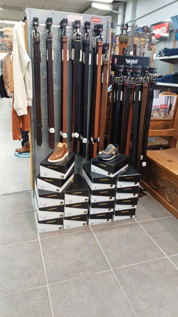 Chaussures Redskins et Ceintures Levis | American Store Châteauroux